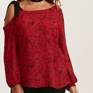 Torrid red verbiage print size 1 blouse